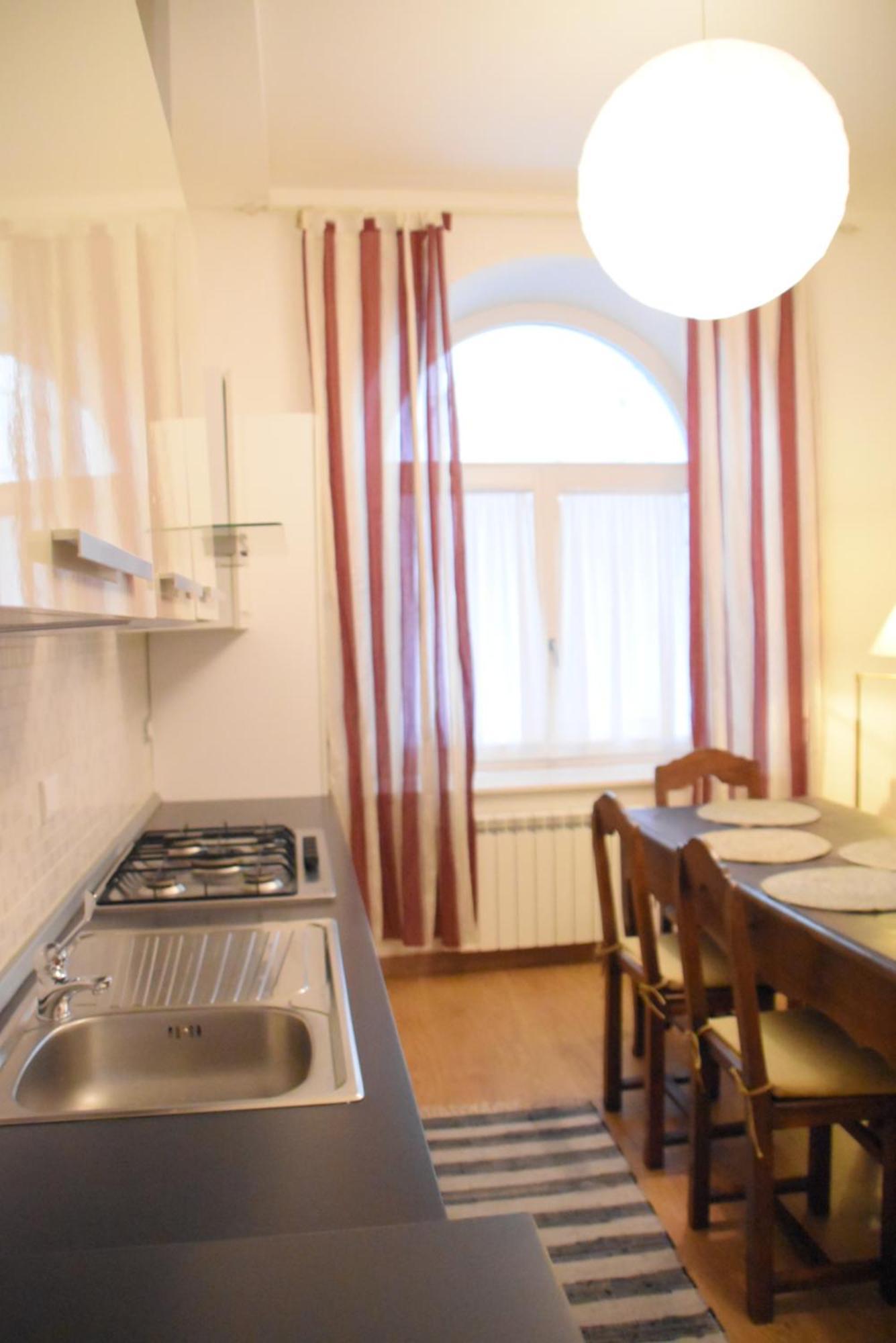 Loft With Private Parking Apartment ตรีเอสเต ภายนอก รูปภาพ